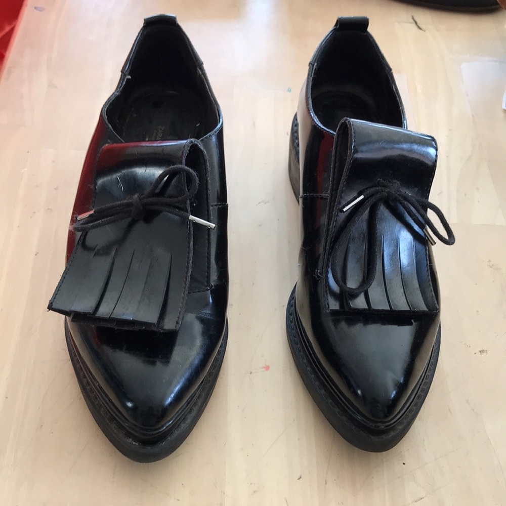Beautiful patent leather Zara shoes- barely worn..